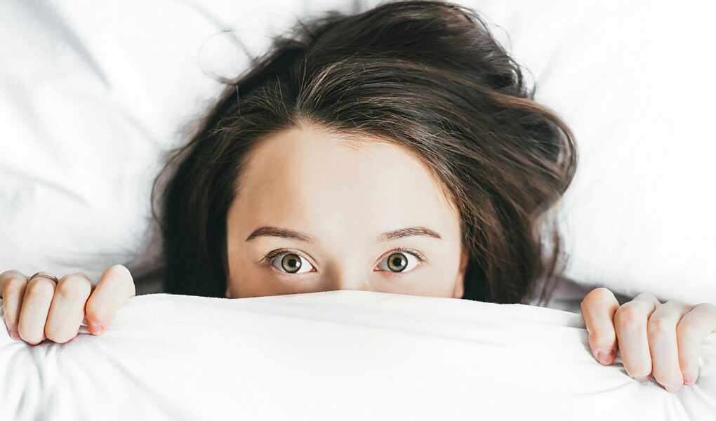 jak ukryć niewyspanie