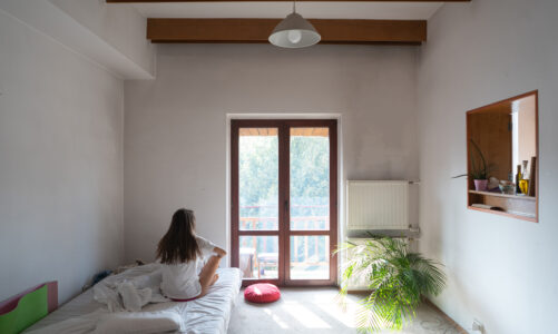 Organizacja w małym mieszkaniu – przydatne rozwiązania