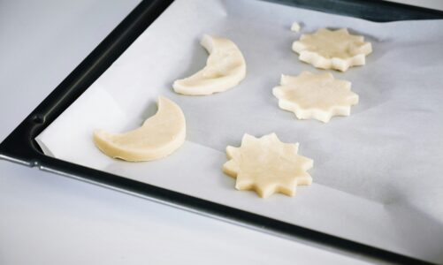 Czym zastąpić papier do pieczenia?